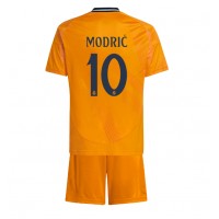 Camiseta Real Madrid Luka Modric #10 Visitante Equipación para niños 2024-25 manga corta (+ pantalones cortos)